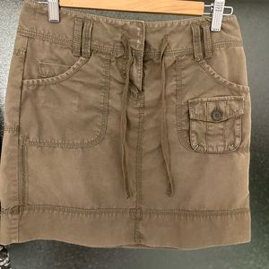 Loft mini skirt, size 2 green khaki good condition